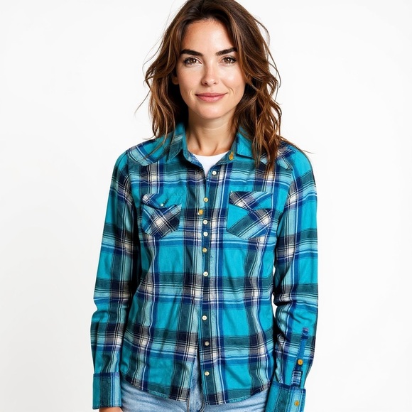 Ditch Plains Women’s Plaid Pearl Snap Western Shirt Blues Size XL - Picture 1 of 5